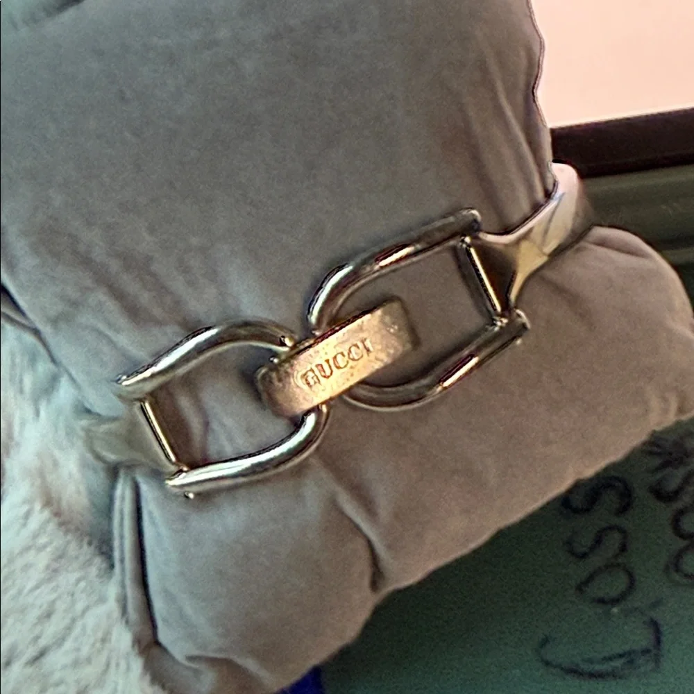 Gucci Women's Silver Vintage Watch